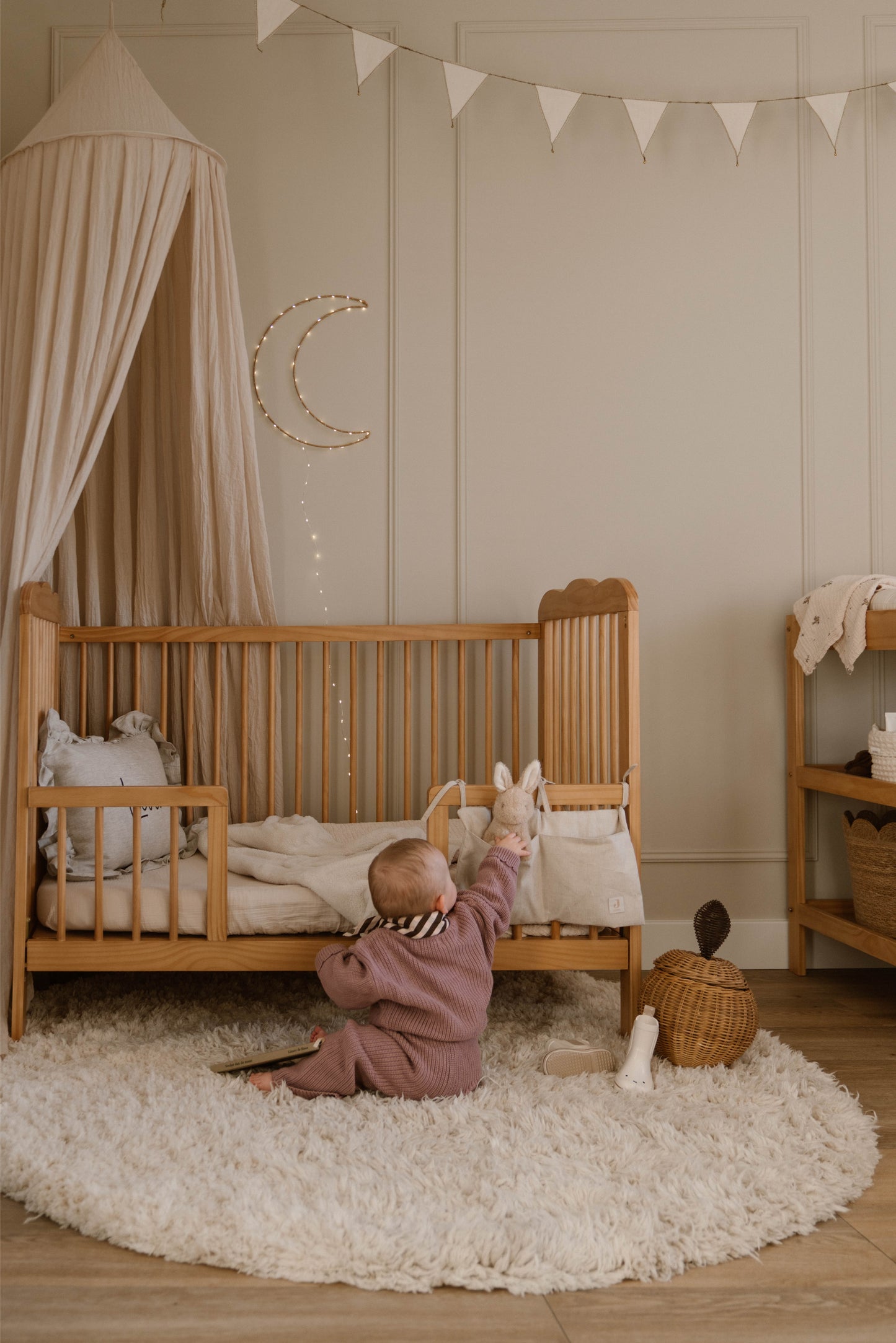 Rose Day Bed Side